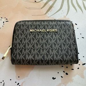 Michael Kors wallet